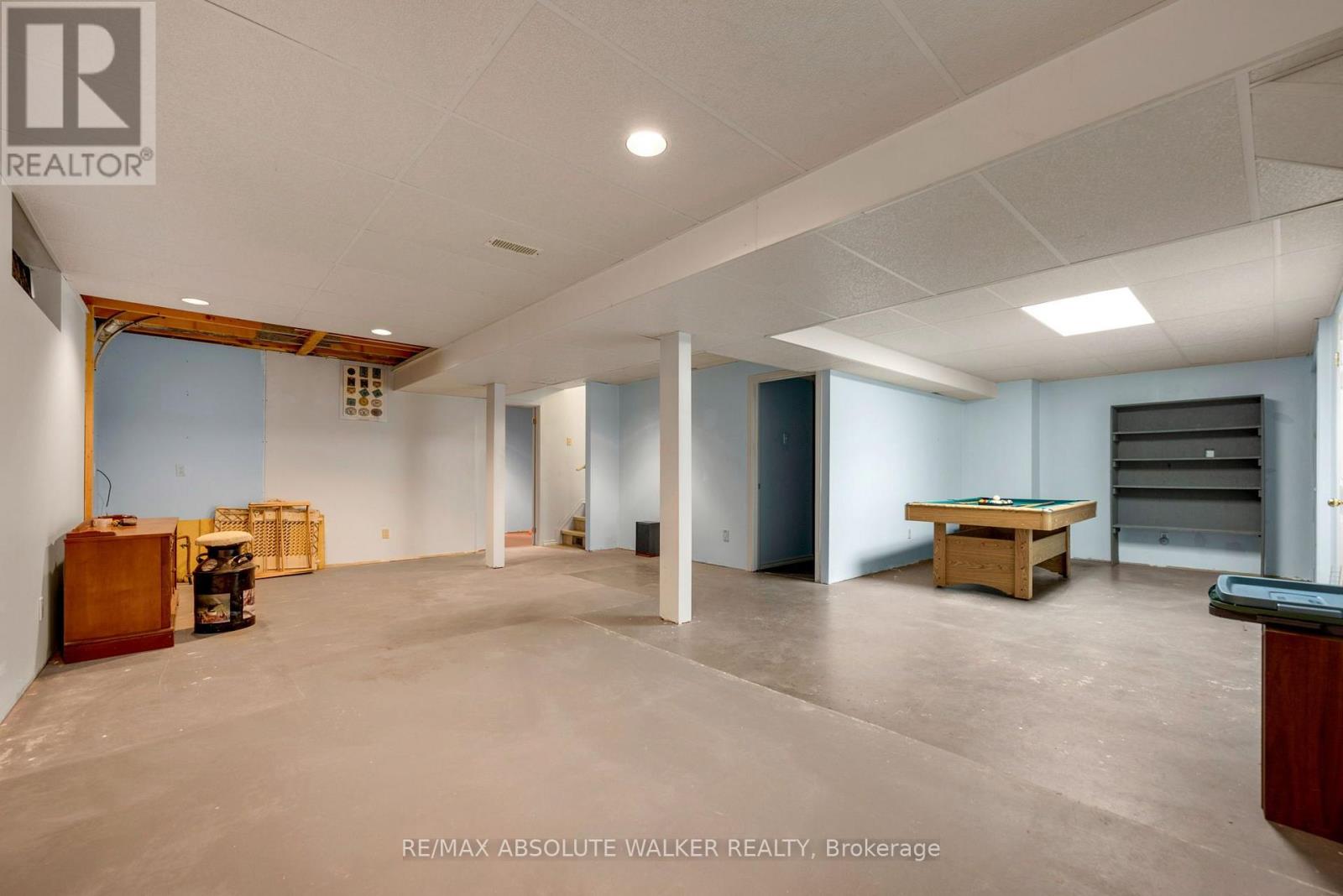 1889 ROSEWIND COURT - 37
