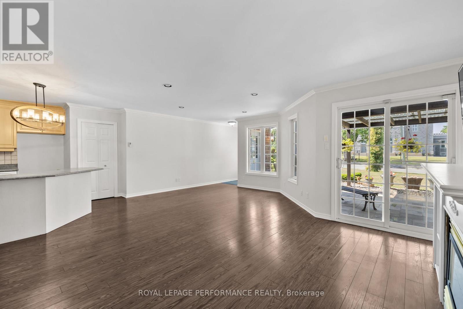 28 QUEEN STREET - 20