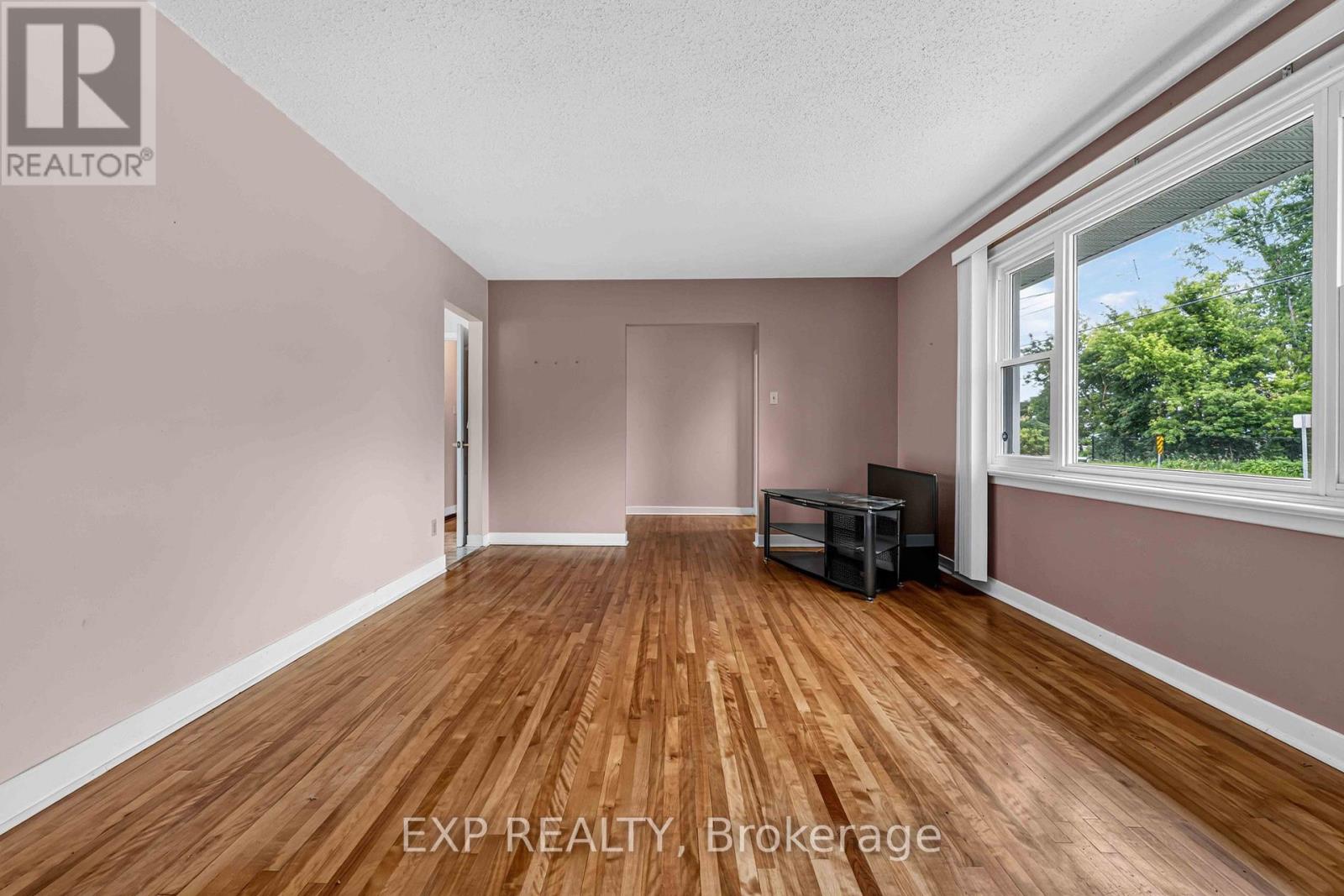 1613 QUEENSDALE AVENUE, Ottawa. Luxury613. By Peter Sagos - Image 9