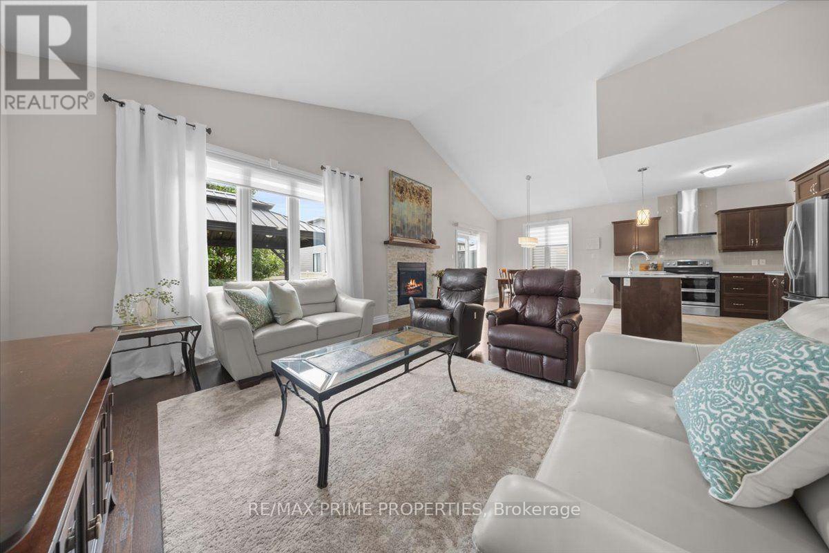 817 PLATINUM STREET - Image 18