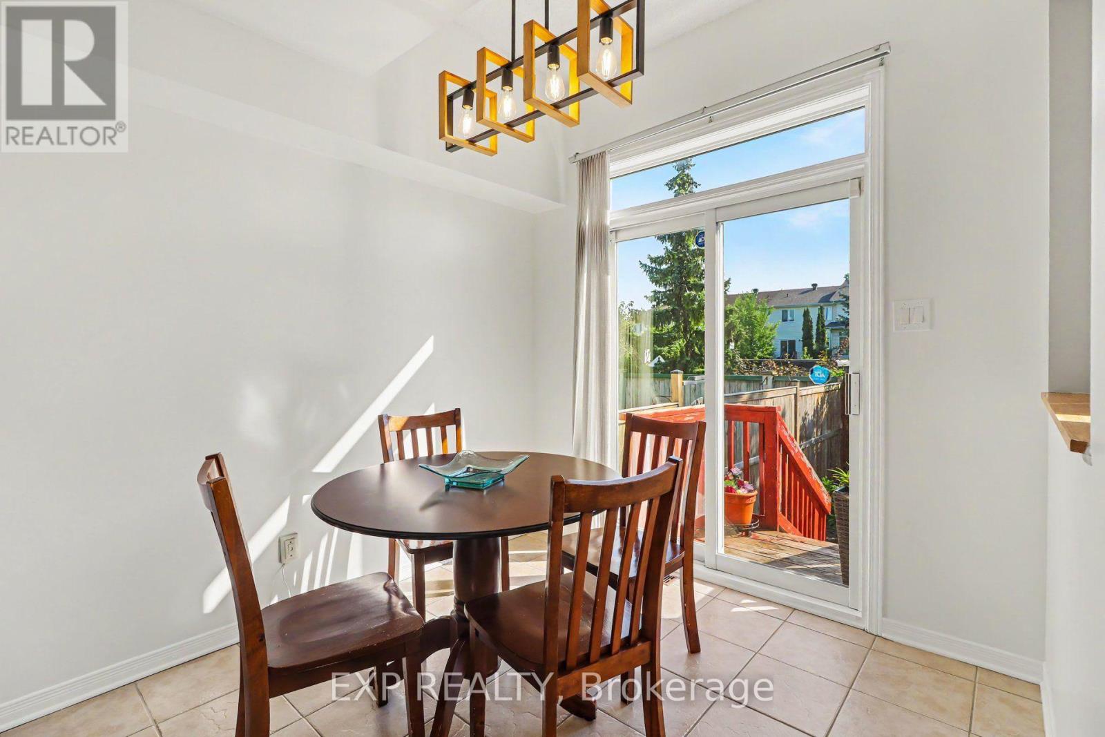 203 DUNTROON CIRCLE, Ottawa. Luxury613. By Peter Sagos - Image 15