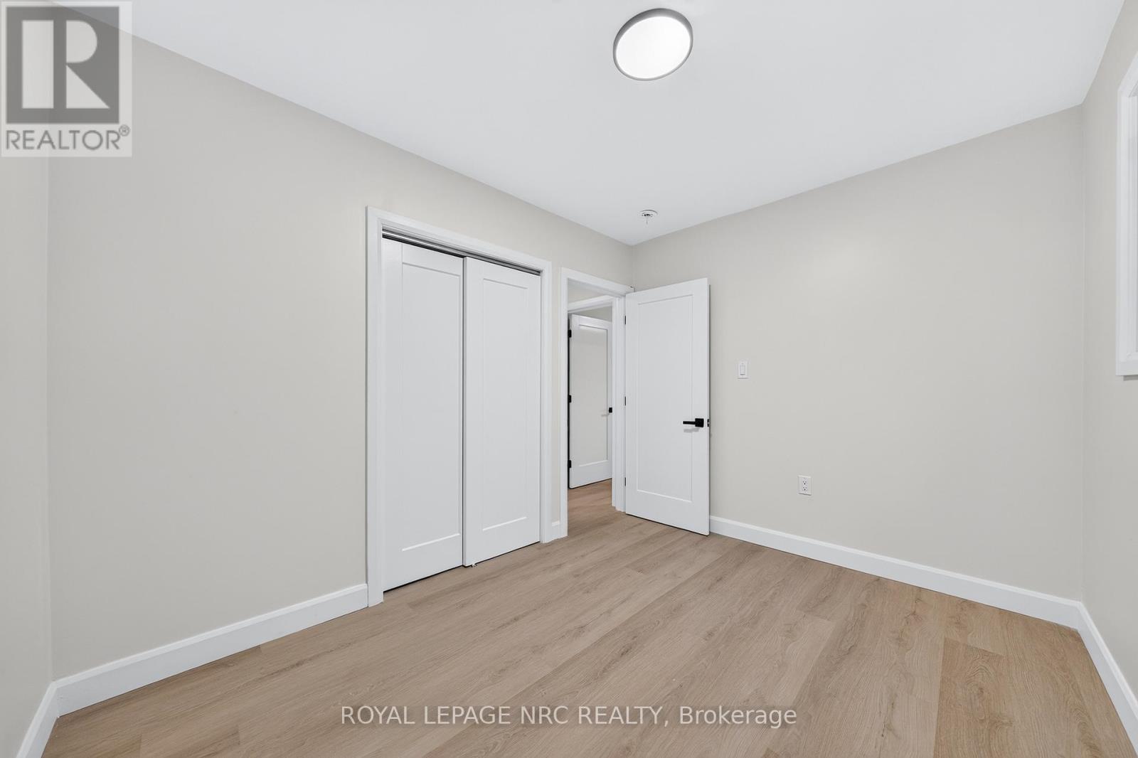 70 RICHMOND STREET - 22