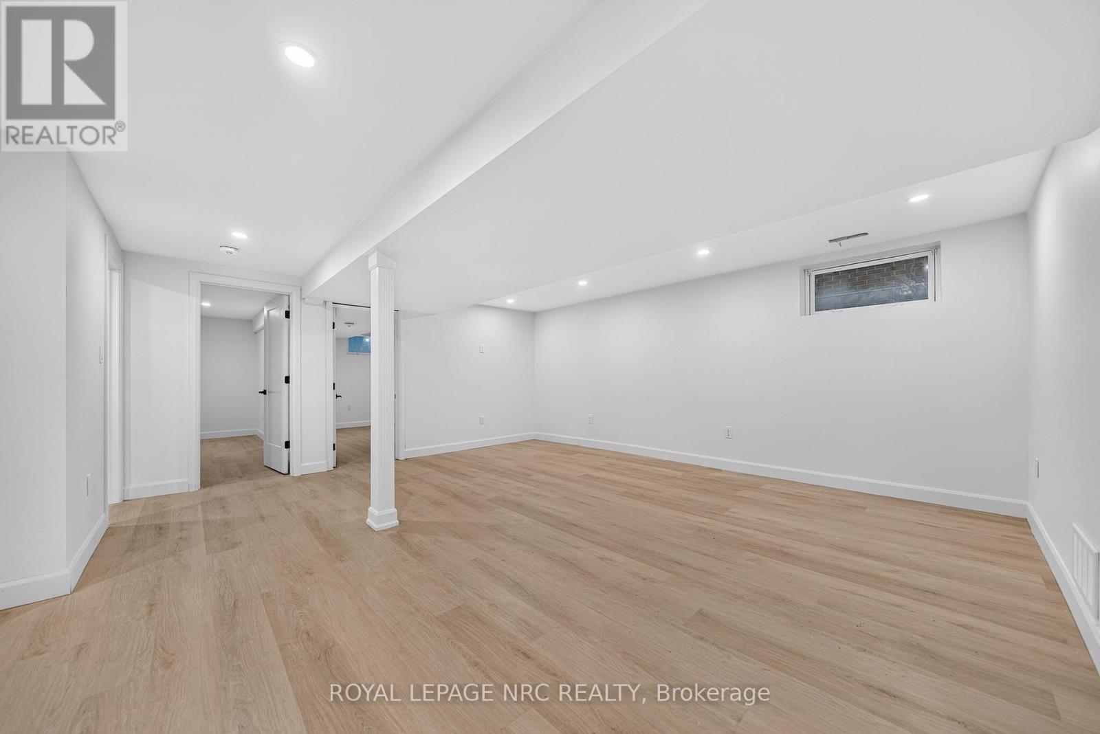 70 RICHMOND STREET - 30