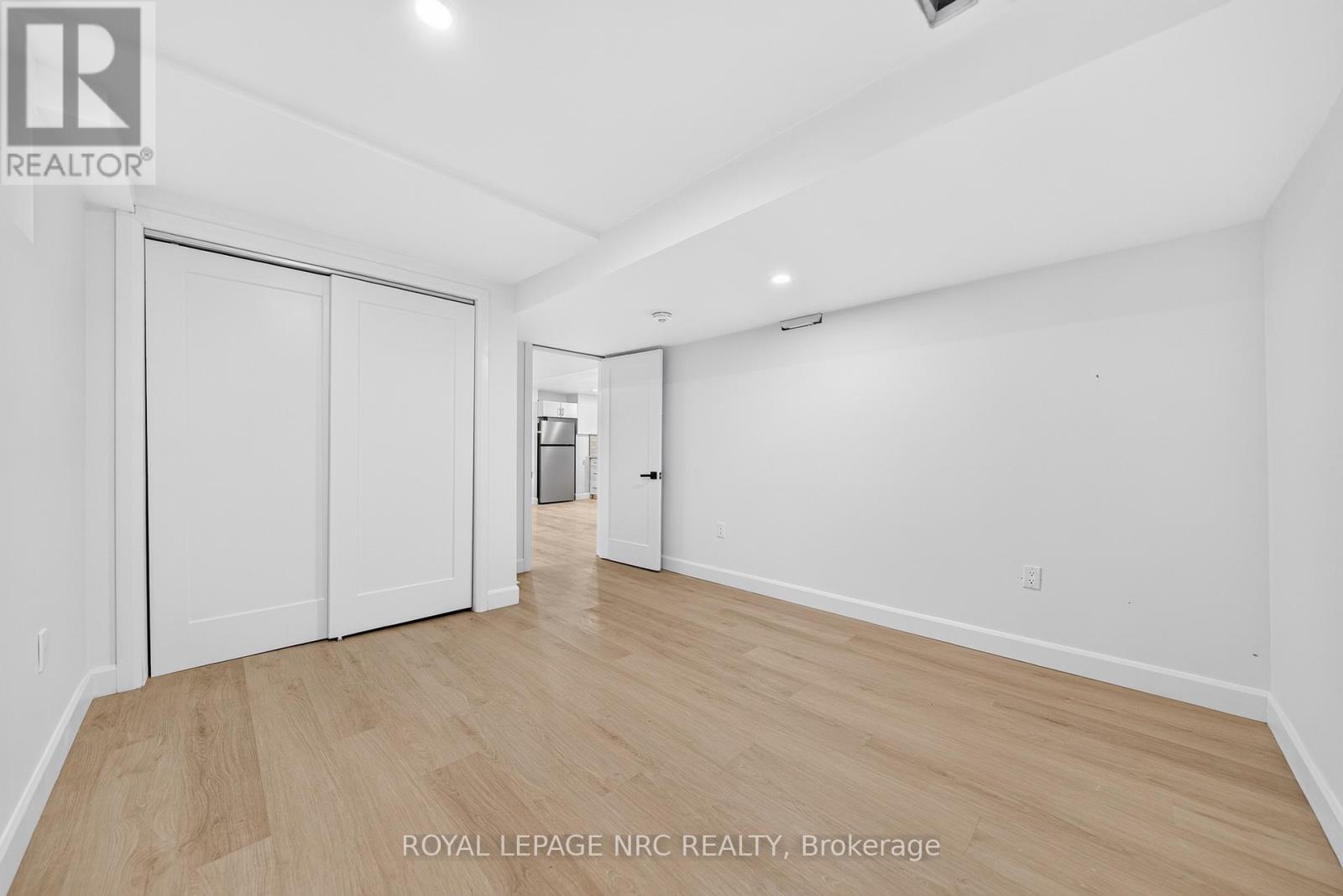70 RICHMOND STREET - 38
