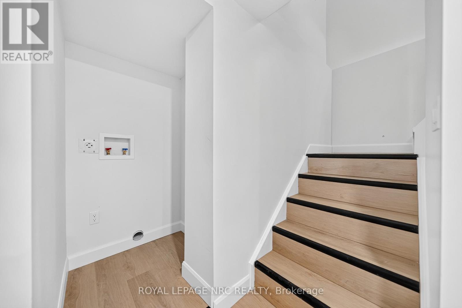 70 RICHMOND STREET - 42