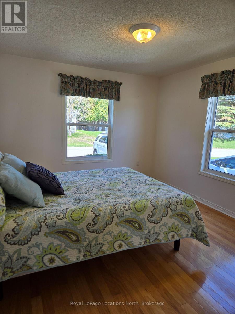 4 ST JAMES PLACE - 22