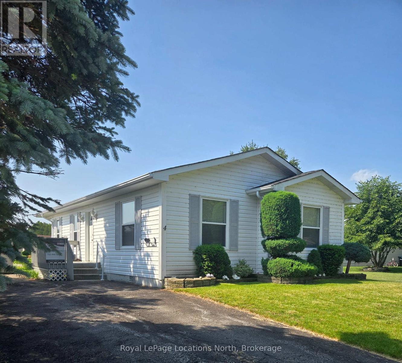 4 ST JAMES PLACE - 27
