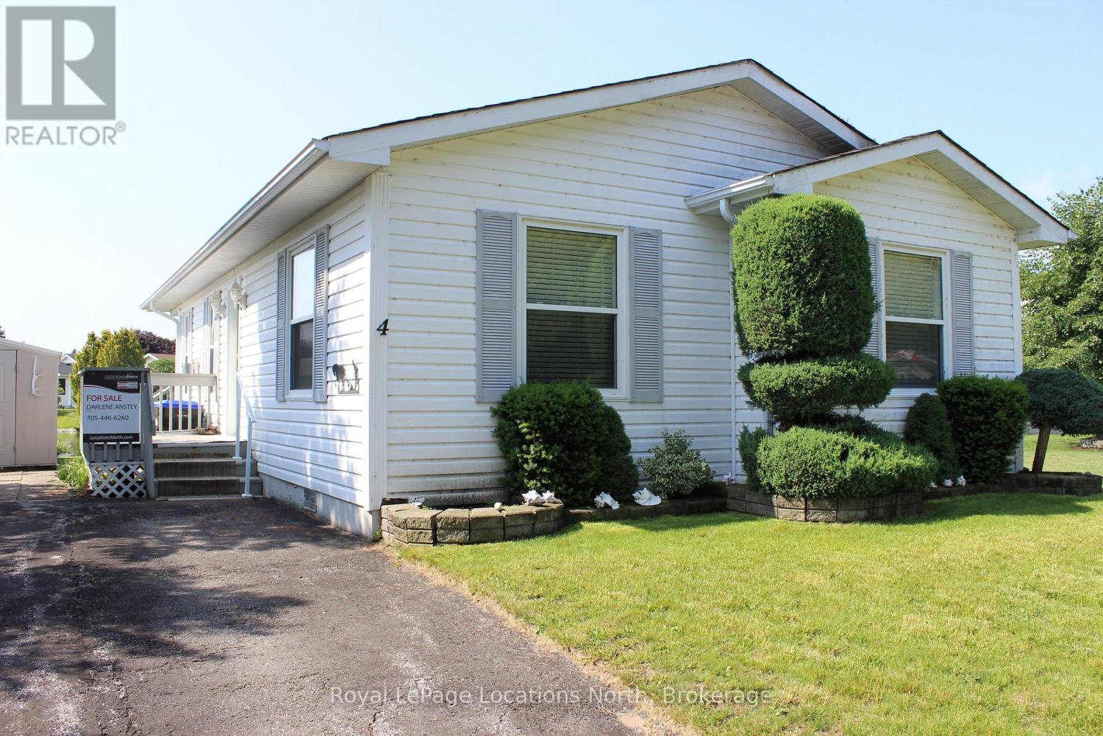 4 ST JAMES PLACE - 34