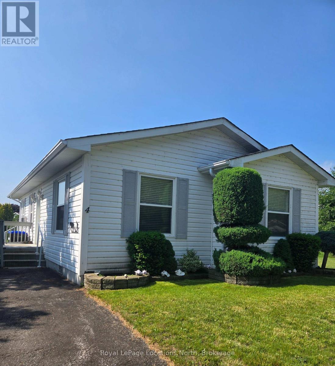 4 ST JAMES PLACE - 28