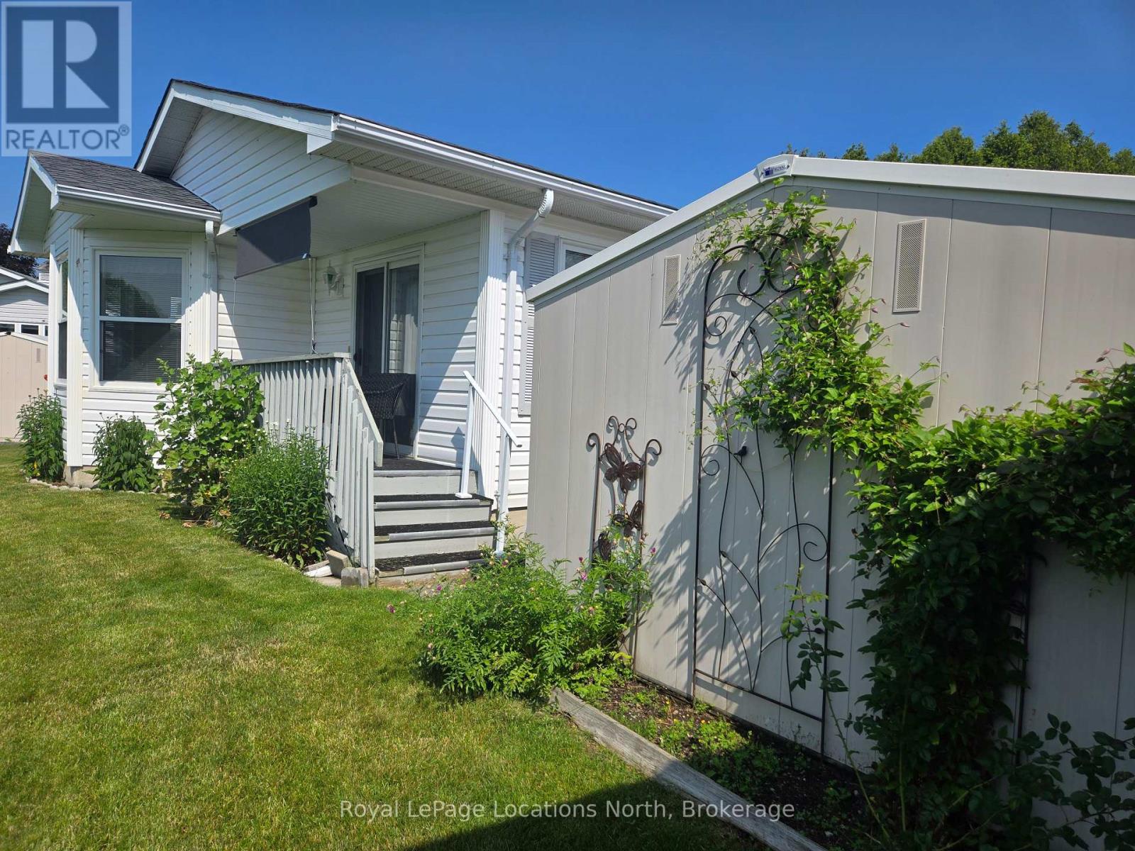 4 ST JAMES PLACE - 31