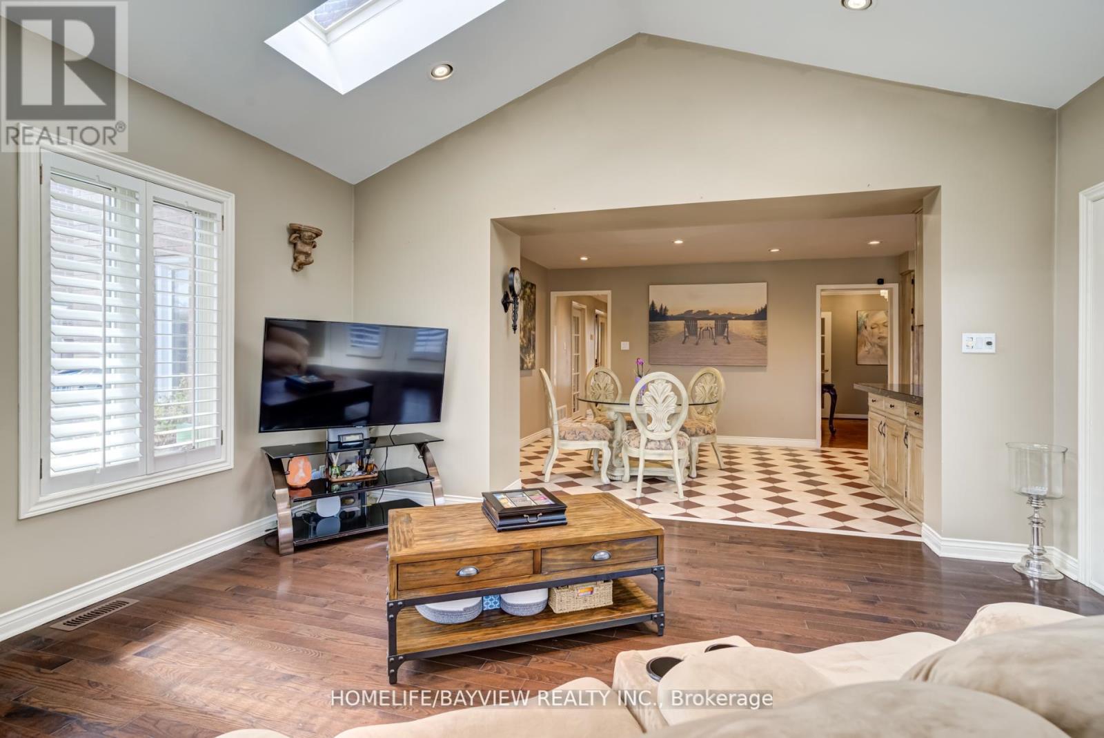 54 AIRDRIE DRIVE - 11
