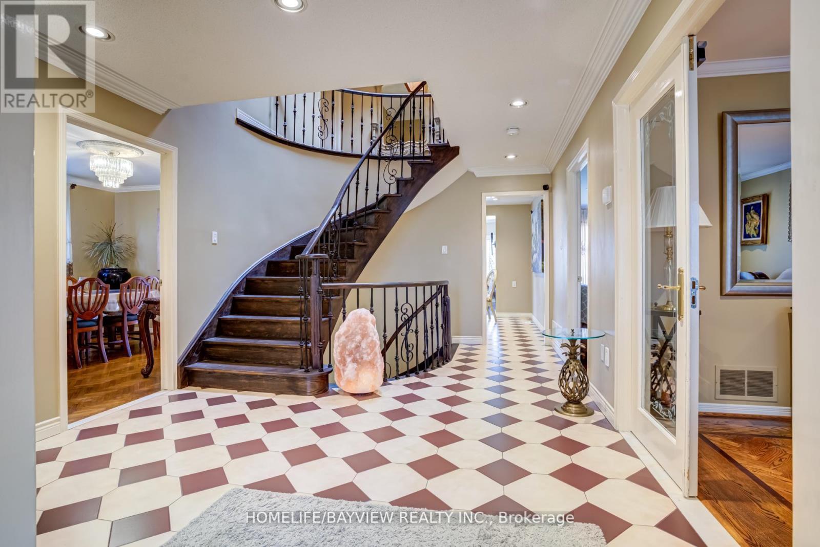 54 AIRDRIE DRIVE - 3