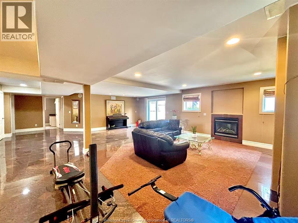 1152 JILLIAN COURT - 17