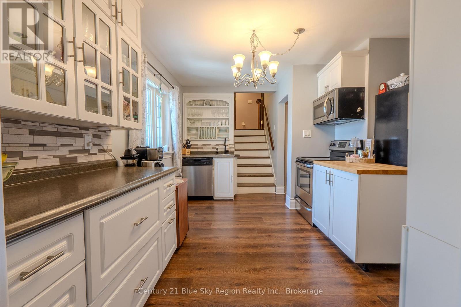 137 WHITNEY AVENUE - 10
