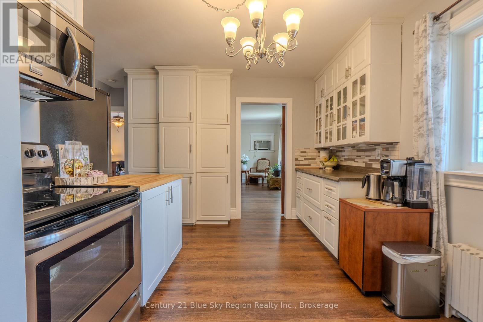 137 WHITNEY AVENUE - 12