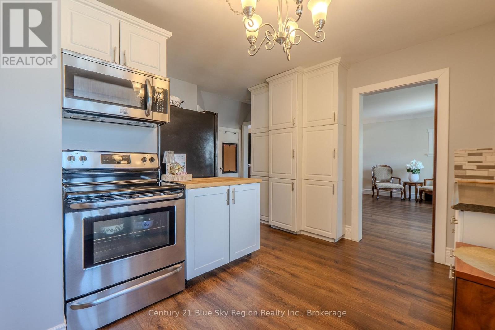 137 WHITNEY AVENUE - 13