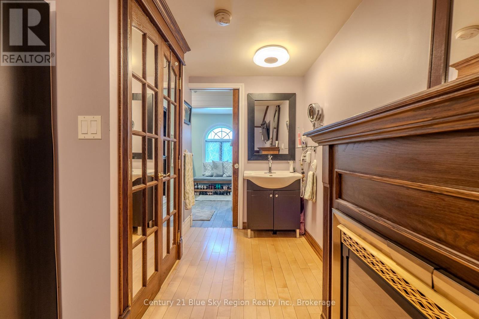 137 WHITNEY AVENUE - 16