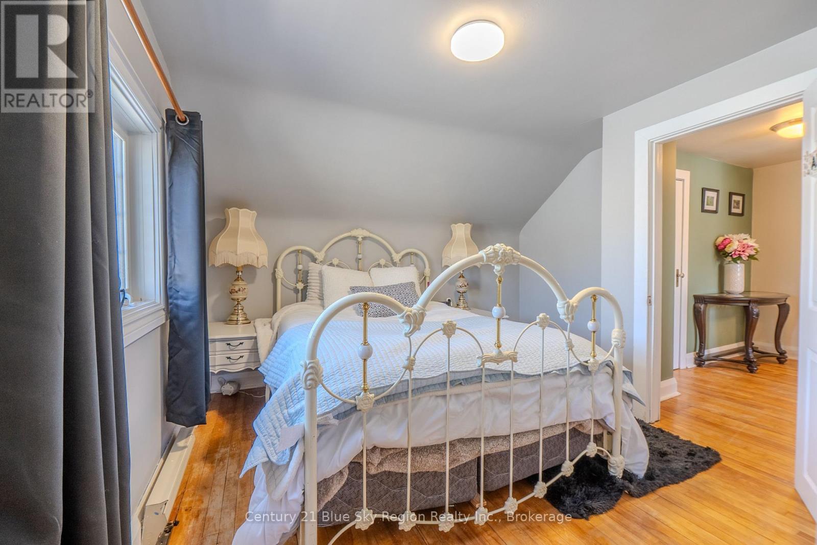 137 WHITNEY AVENUE - 21