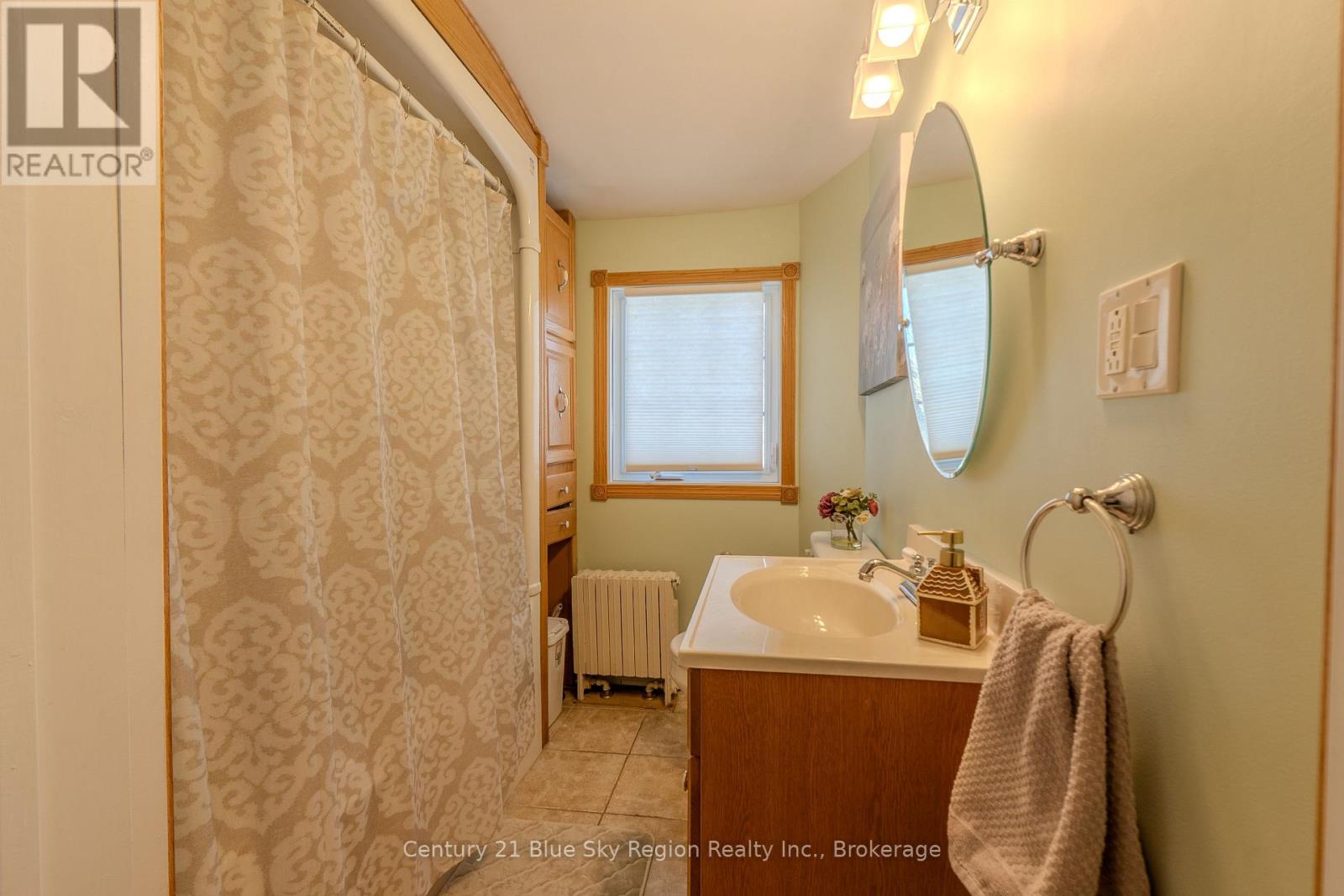 137 WHITNEY AVENUE - 26