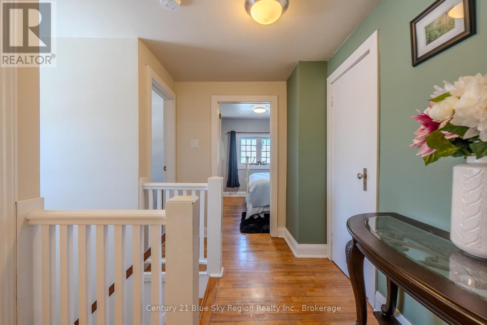 137 WHITNEY AVENUE - 27