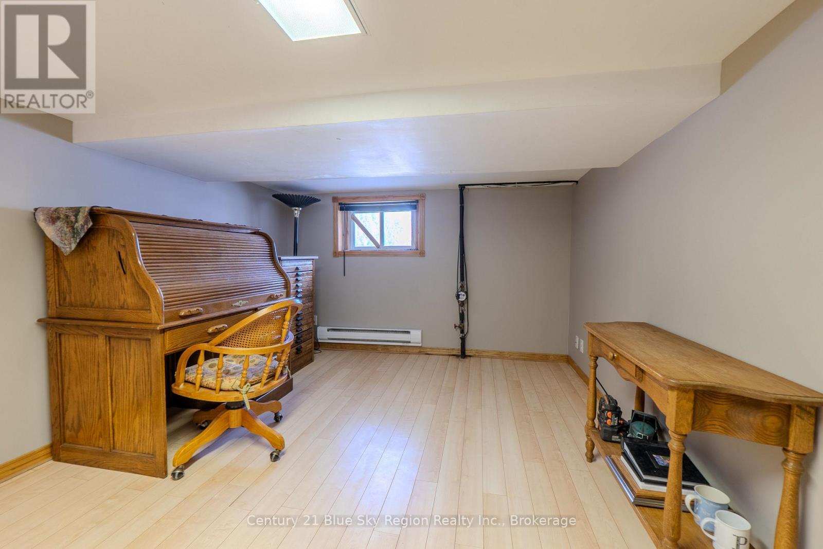 137 WHITNEY AVENUE - 29