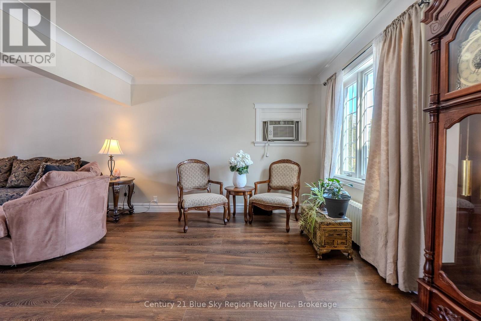 137 WHITNEY AVENUE - 3