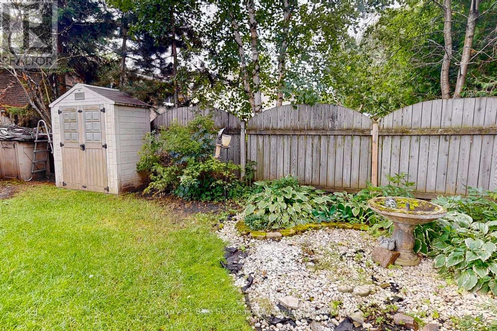 137 WHITNEY AVENUE - 36