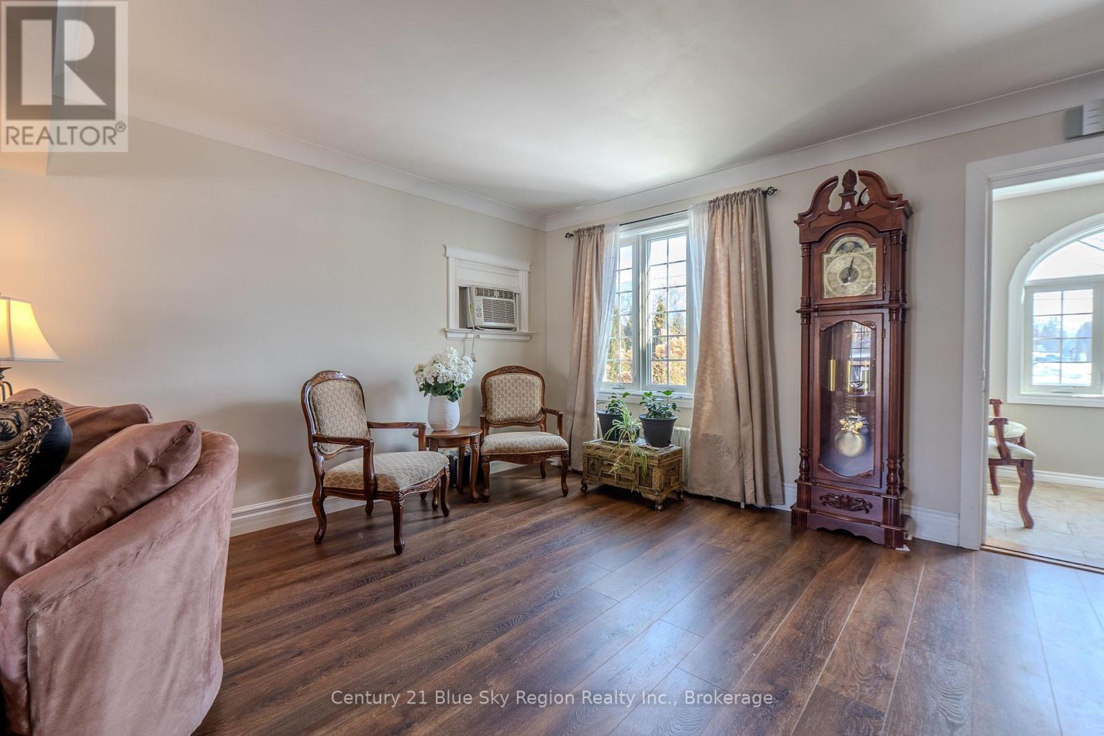 137 WHITNEY AVENUE - 4