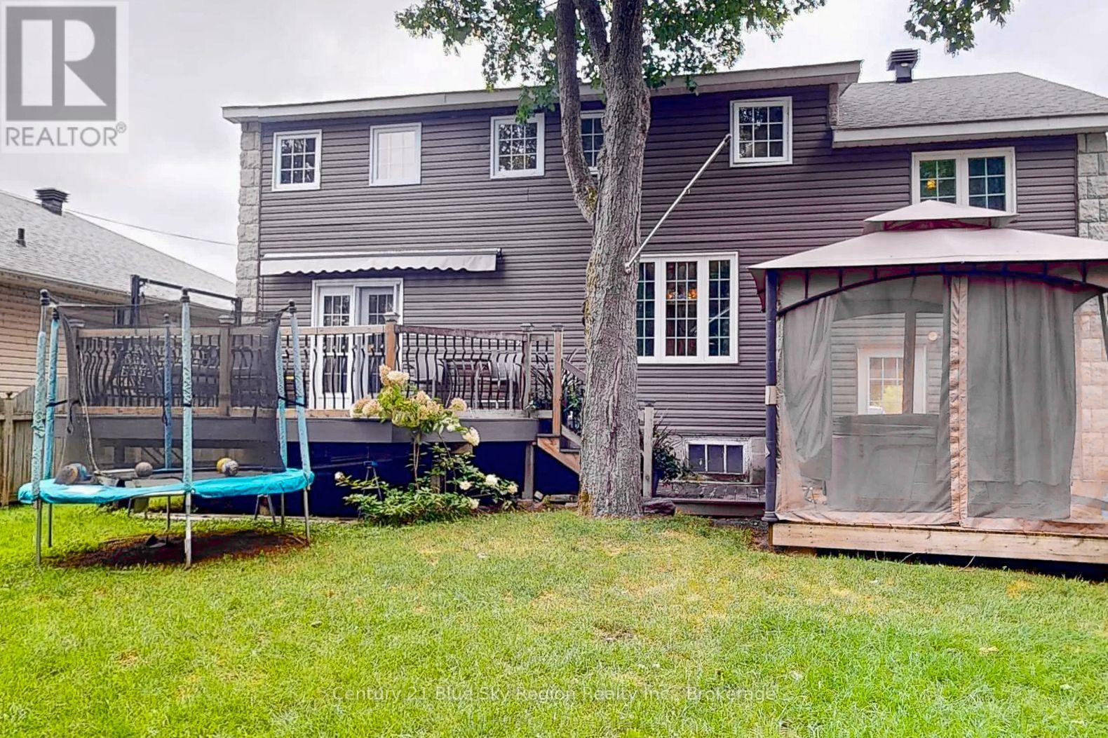 137 WHITNEY AVENUE - 42
