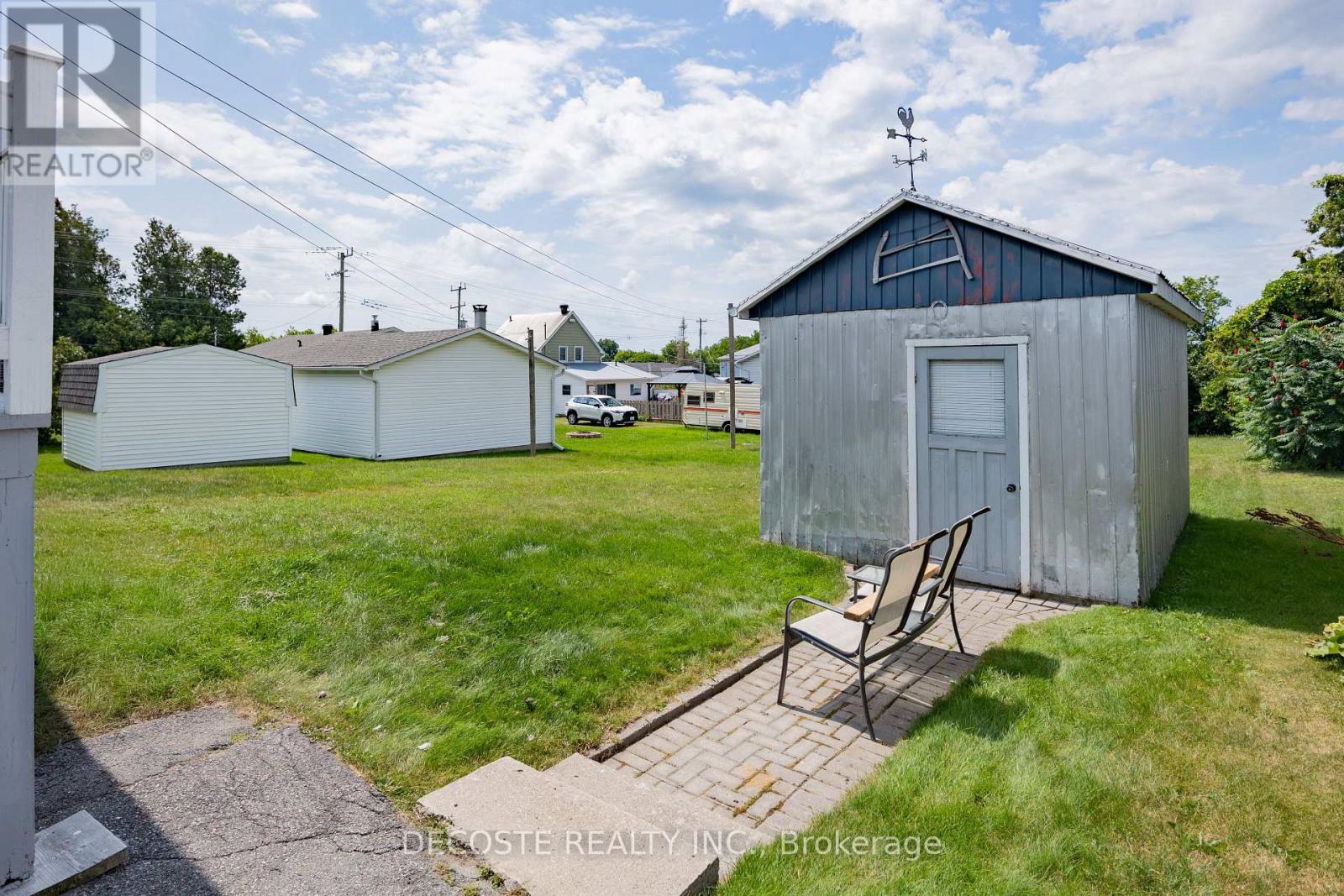 290 EAST BOUNDARY ROAD - 27