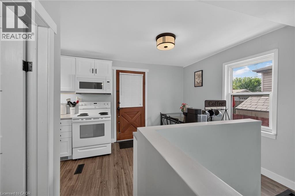 220 PALING Avenue - 12