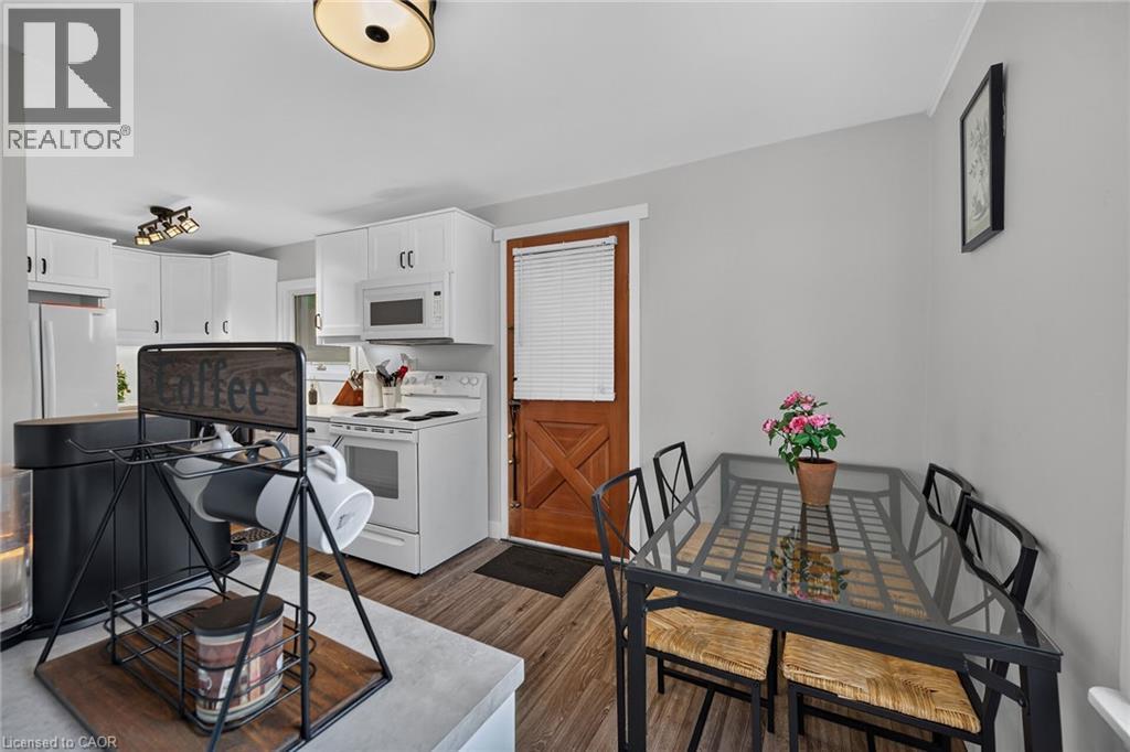 220 PALING Avenue - 14