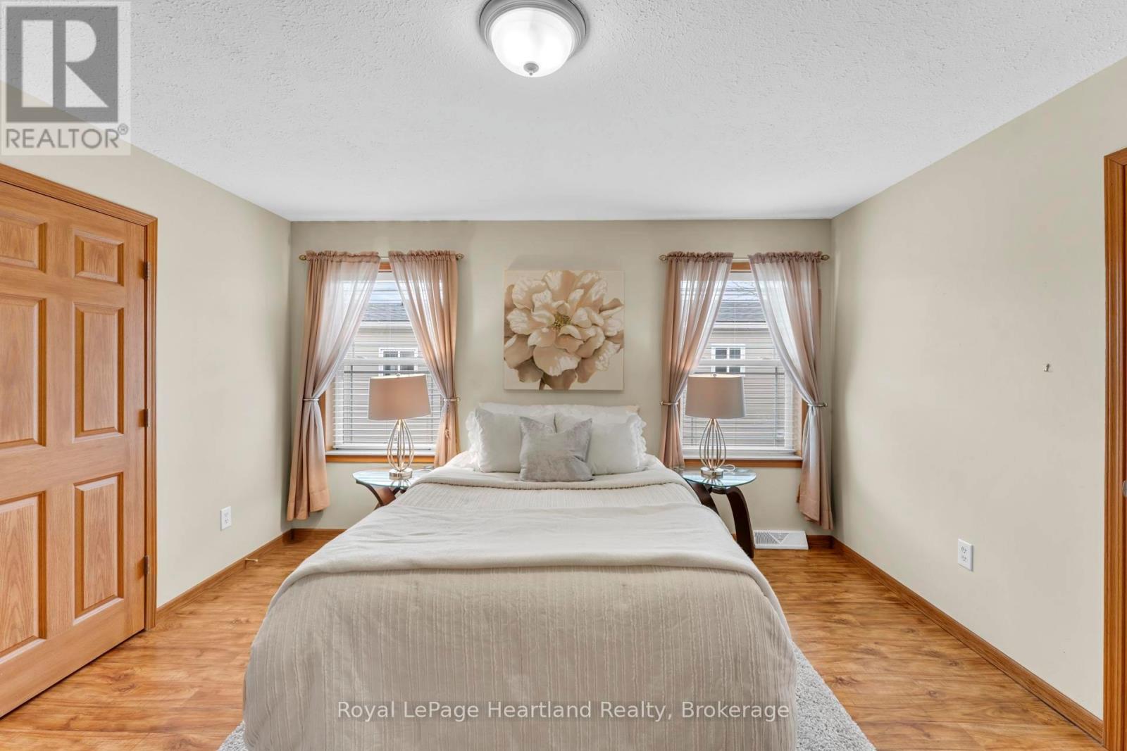 27 CHEYENNE LANE - 17