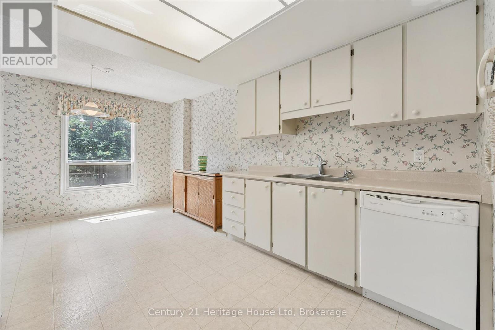 173 JANEFIELD AVENUE - 15