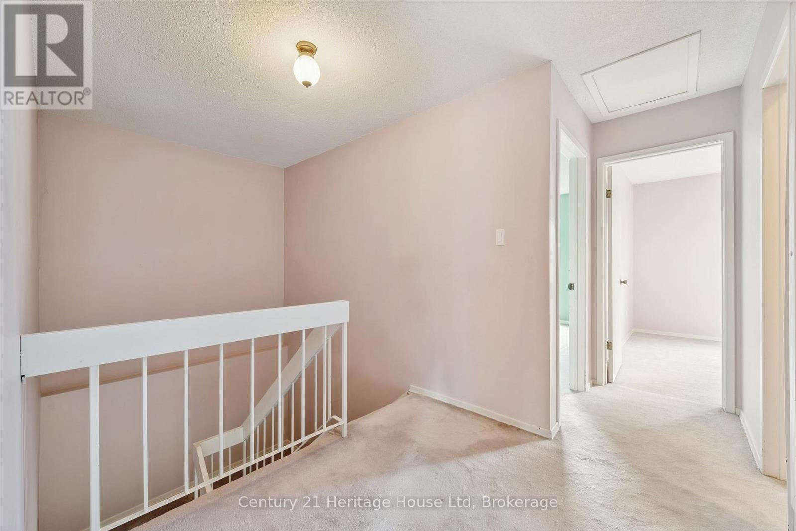 173 JANEFIELD AVENUE - 24