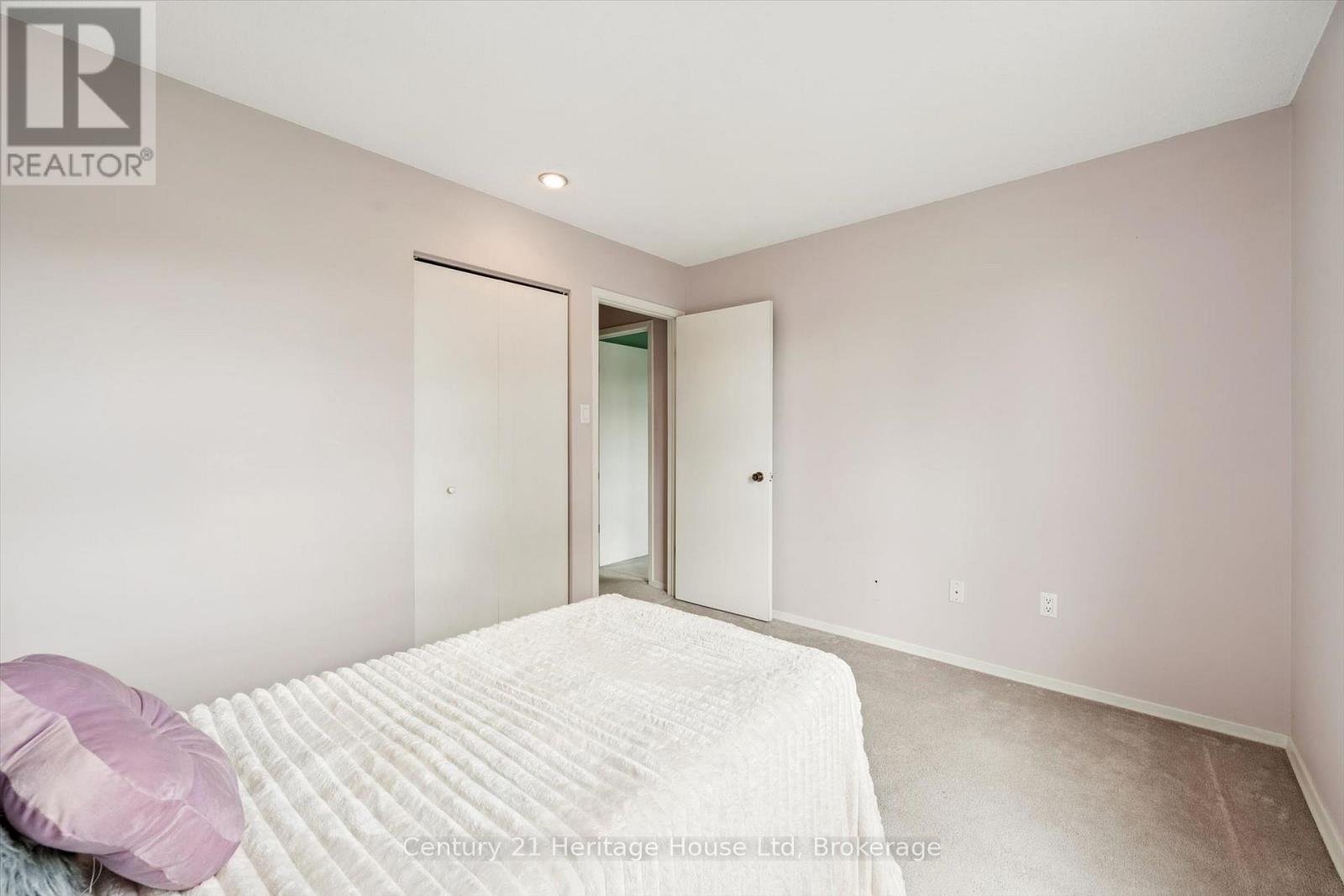 173 JANEFIELD AVENUE - 27