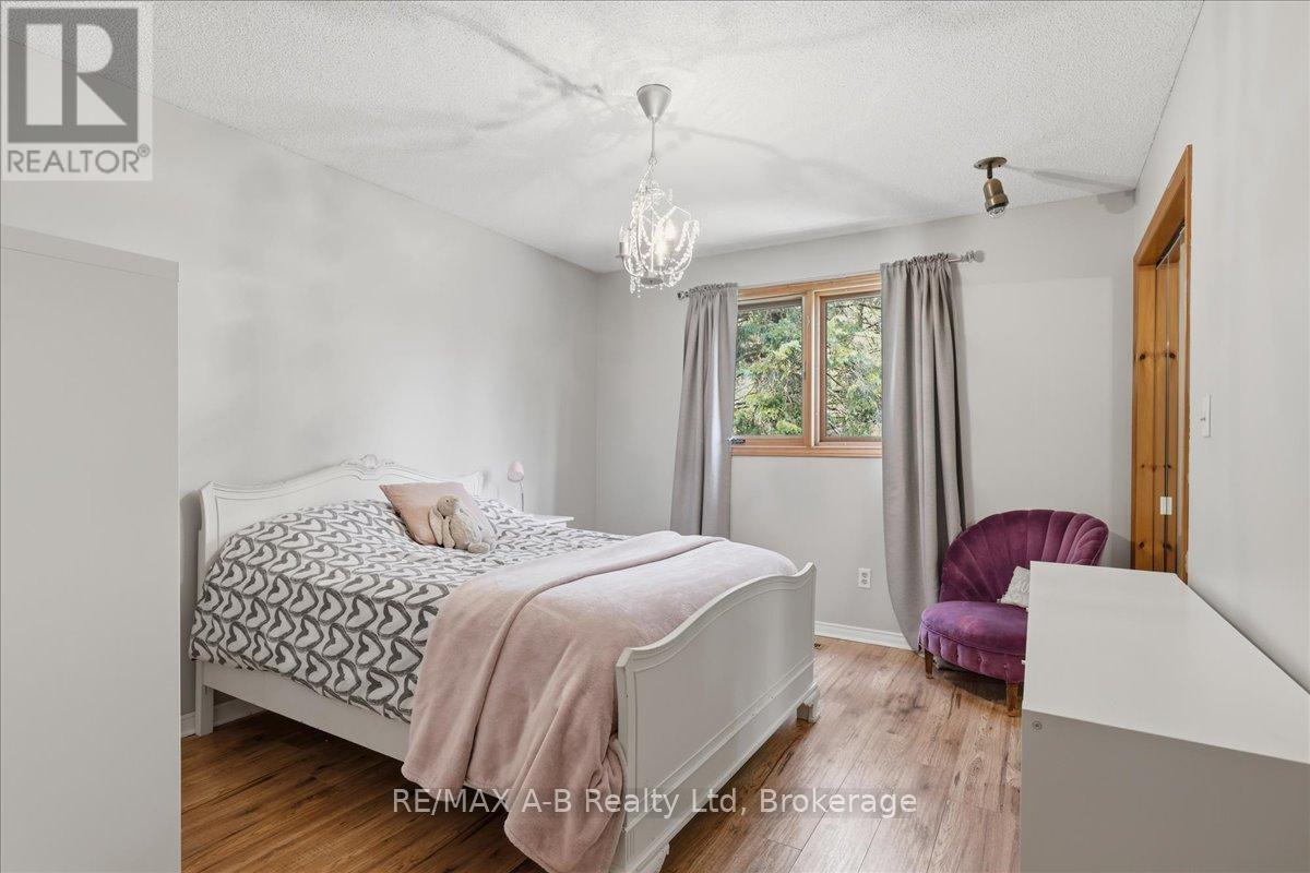 5148 103 (WILMOT EASTHOPE) ROAD - 32