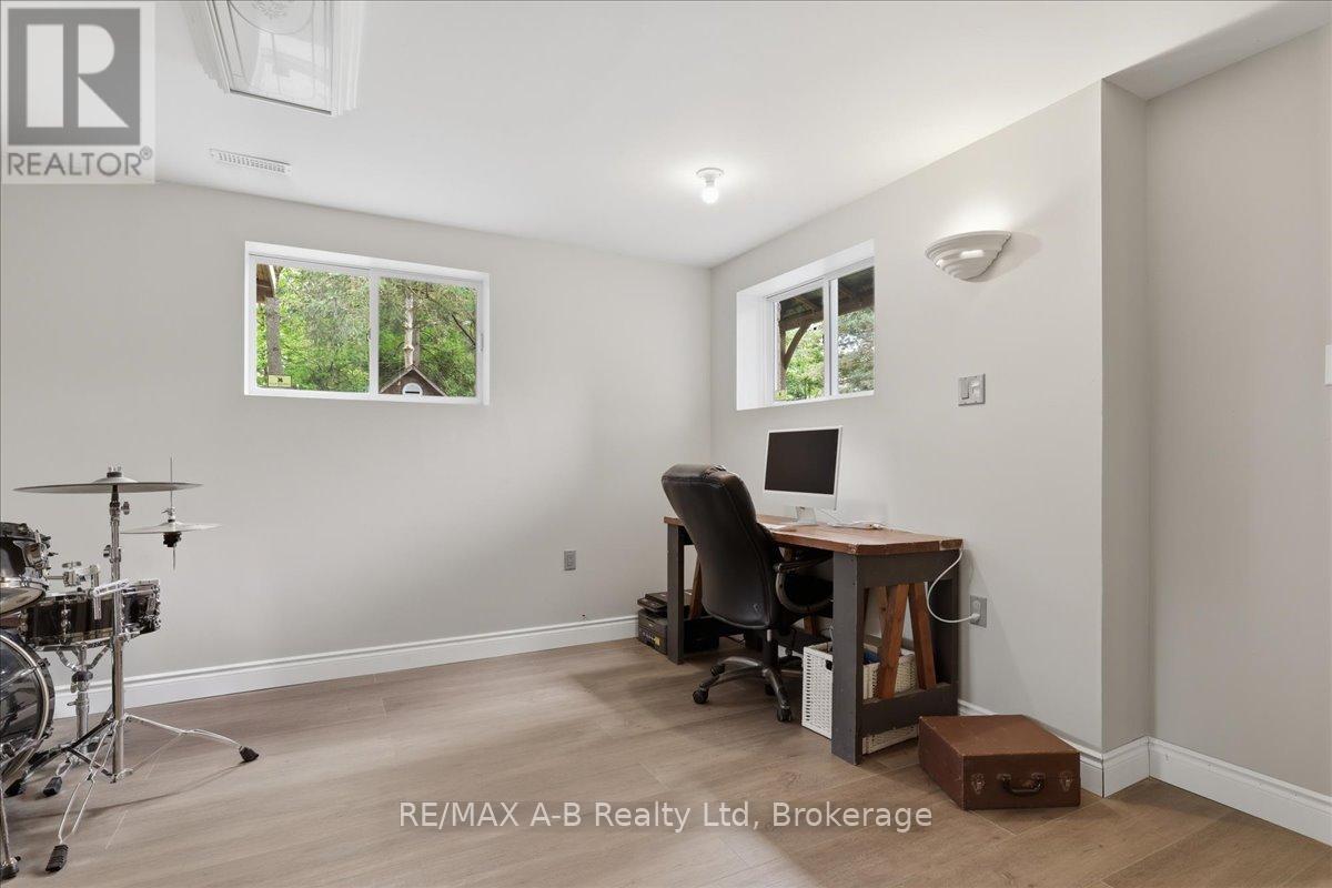 5148 103 (WILMOT EASTHOPE) ROAD - 34