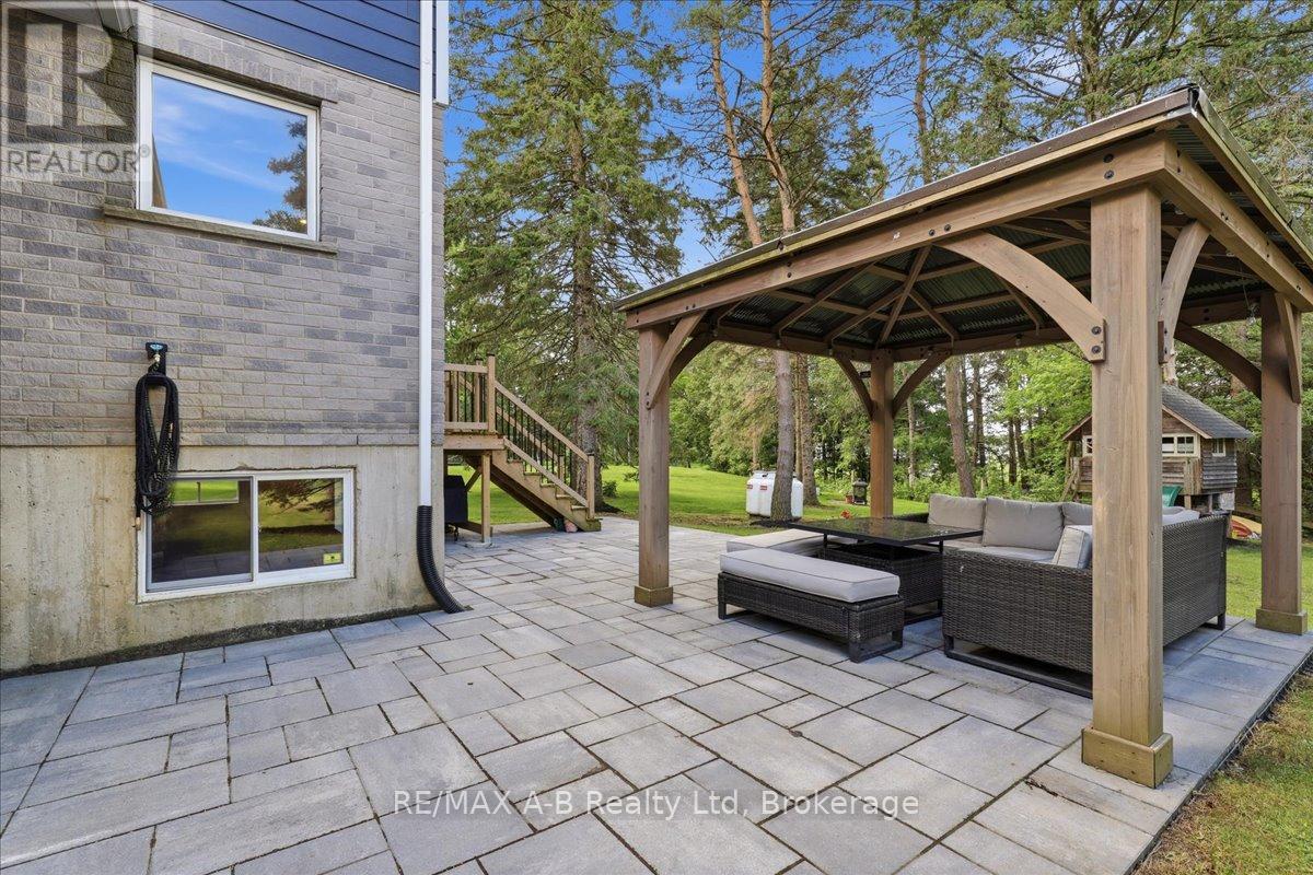 5148 103 (WILMOT EASTHOPE) ROAD - 43