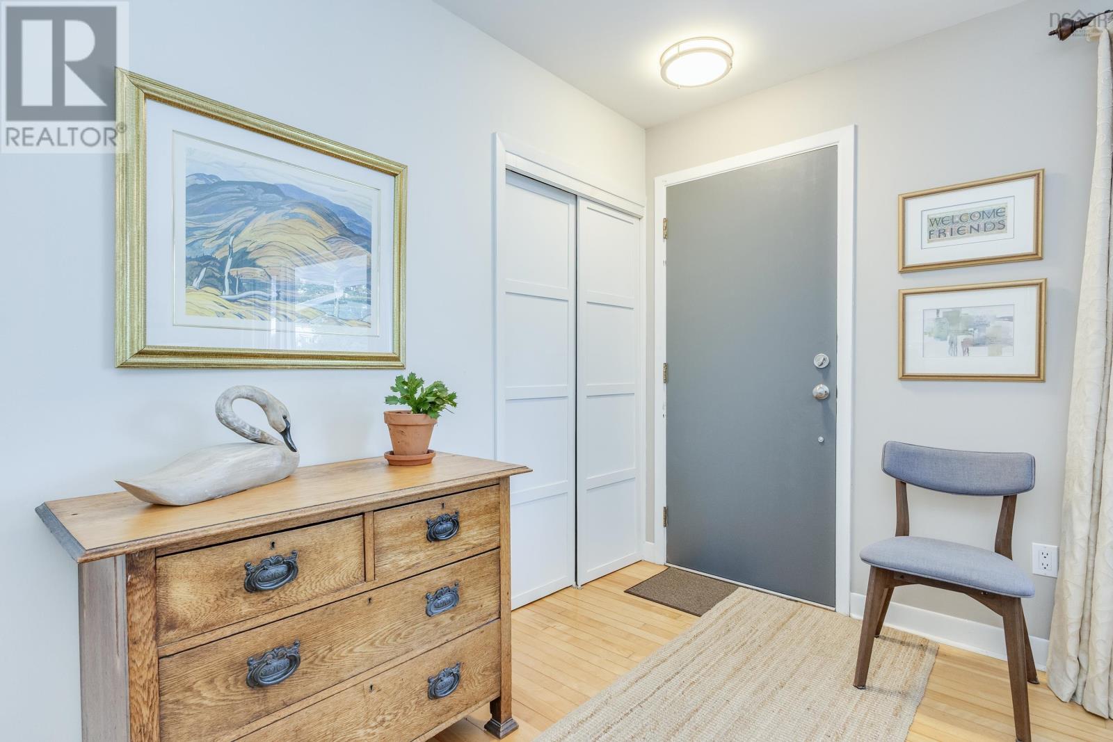 2261 North Avenue - 2