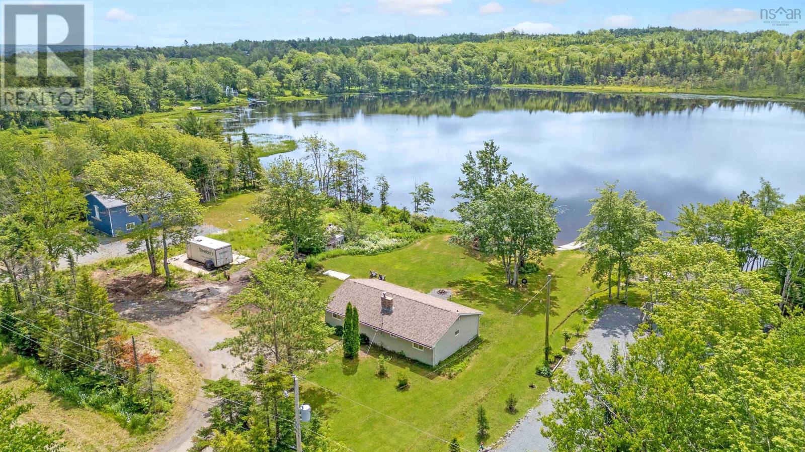 110 Long Lake Road - 43
