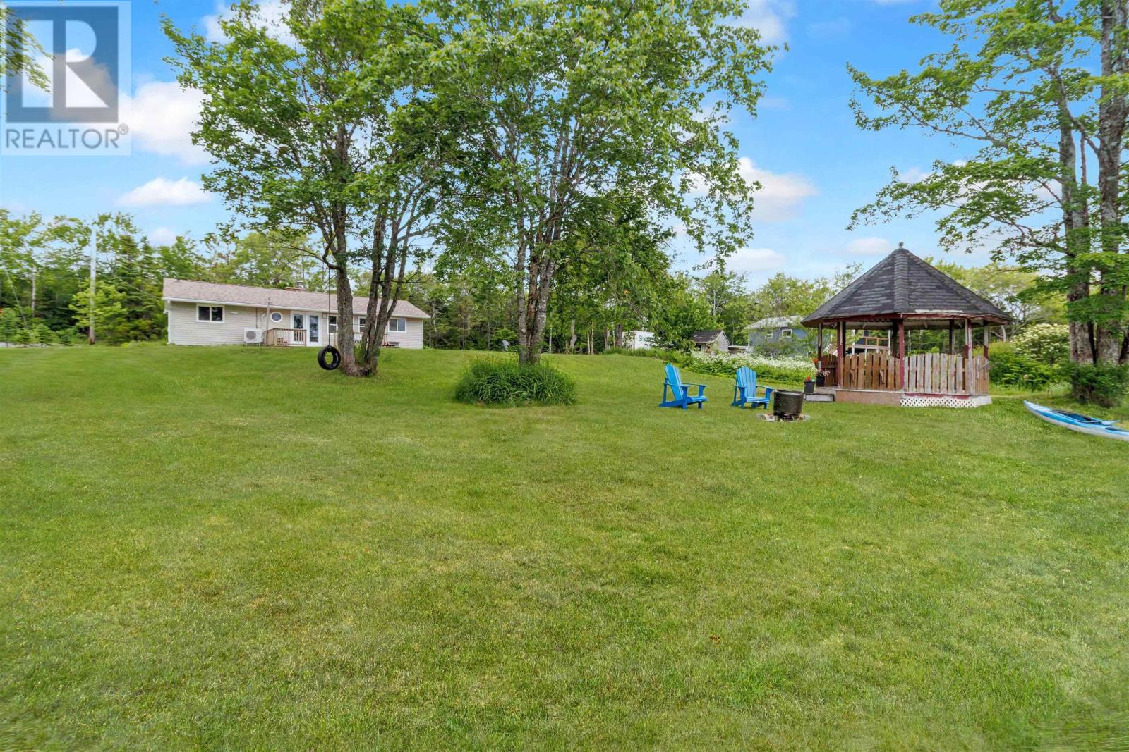 110 Long Lake Road - 40