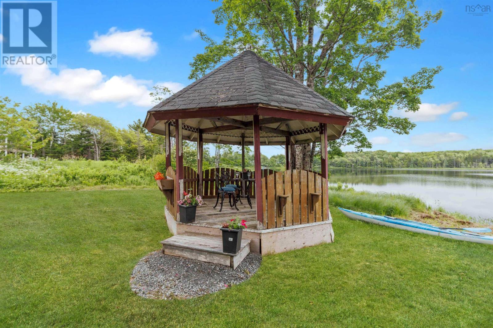 110 Long Lake Road - 7