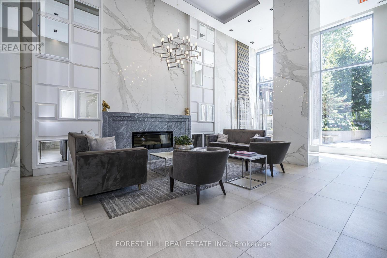 #202 501 ST CLAIR AVENUE W - 28