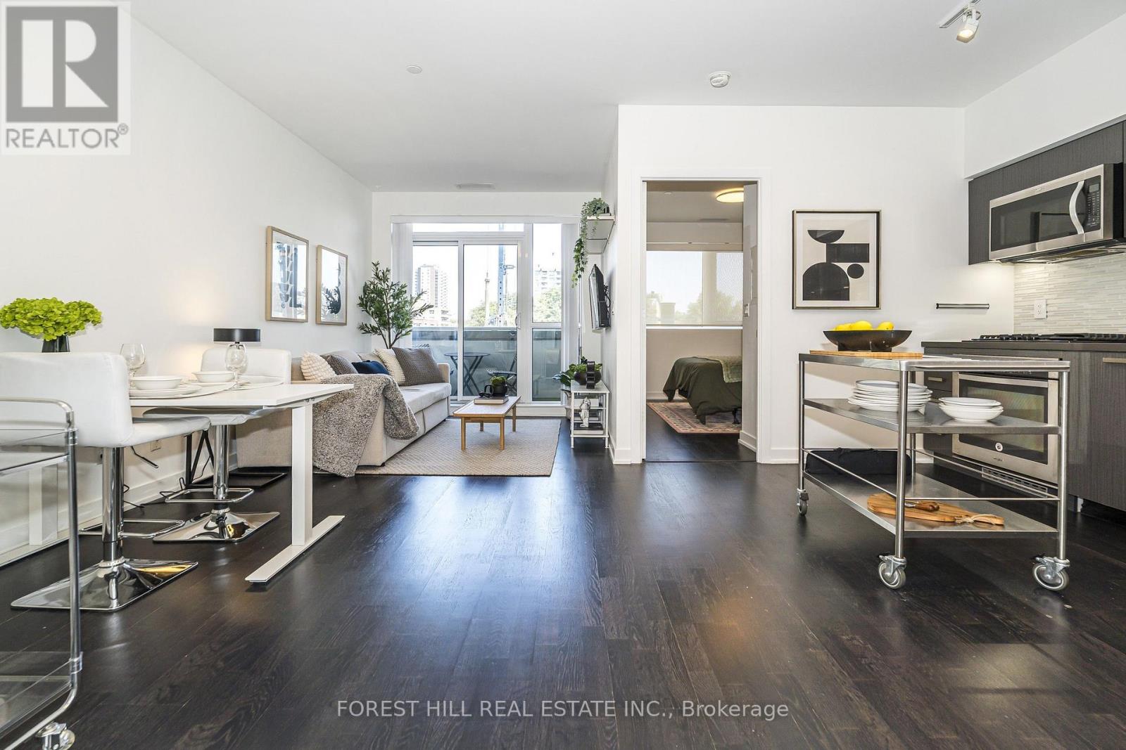 #202 501 ST CLAIR AVENUE W - 5