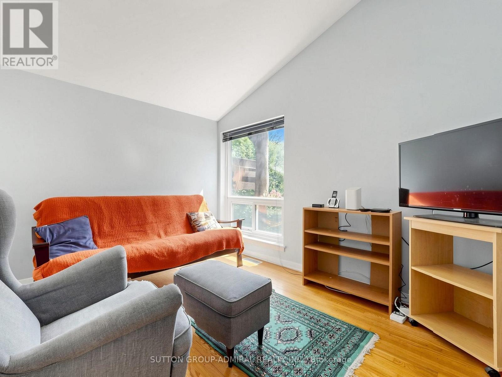 126 CHELMSFORD AVENUE - 11