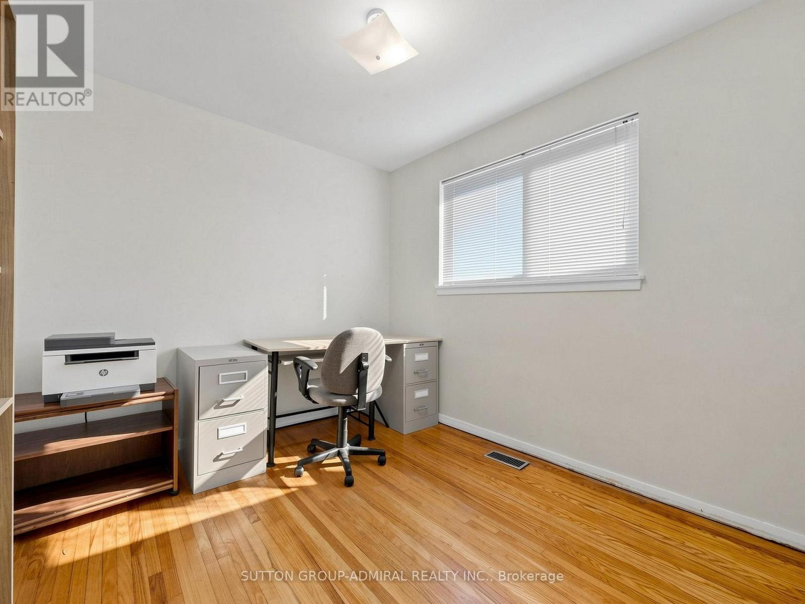 126 CHELMSFORD AVENUE - 14