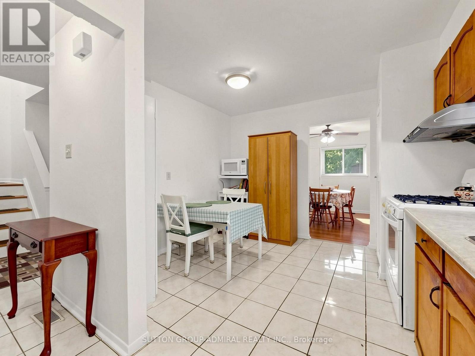 126 CHELMSFORD AVENUE - 2