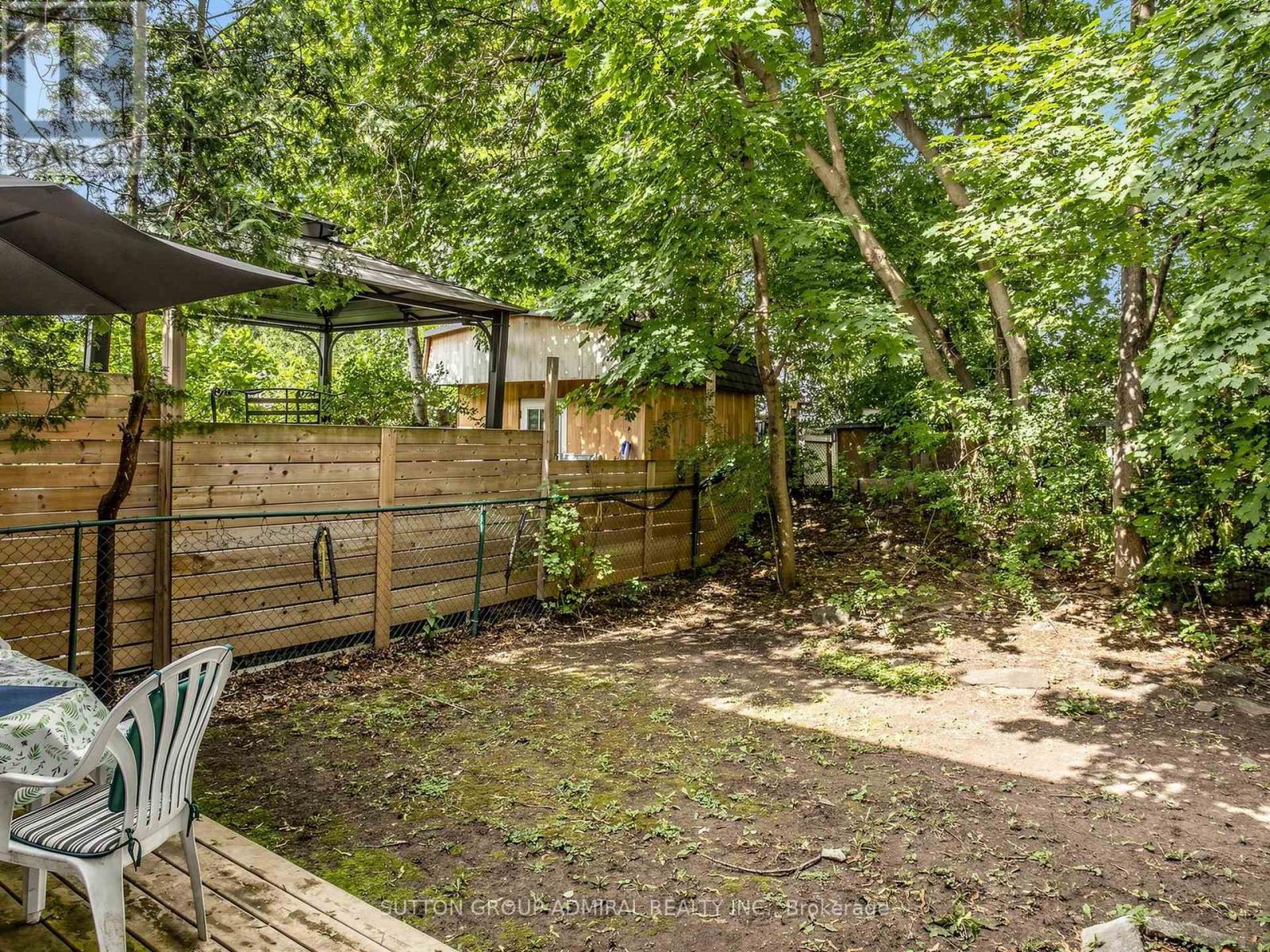 126 CHELMSFORD AVENUE - 22