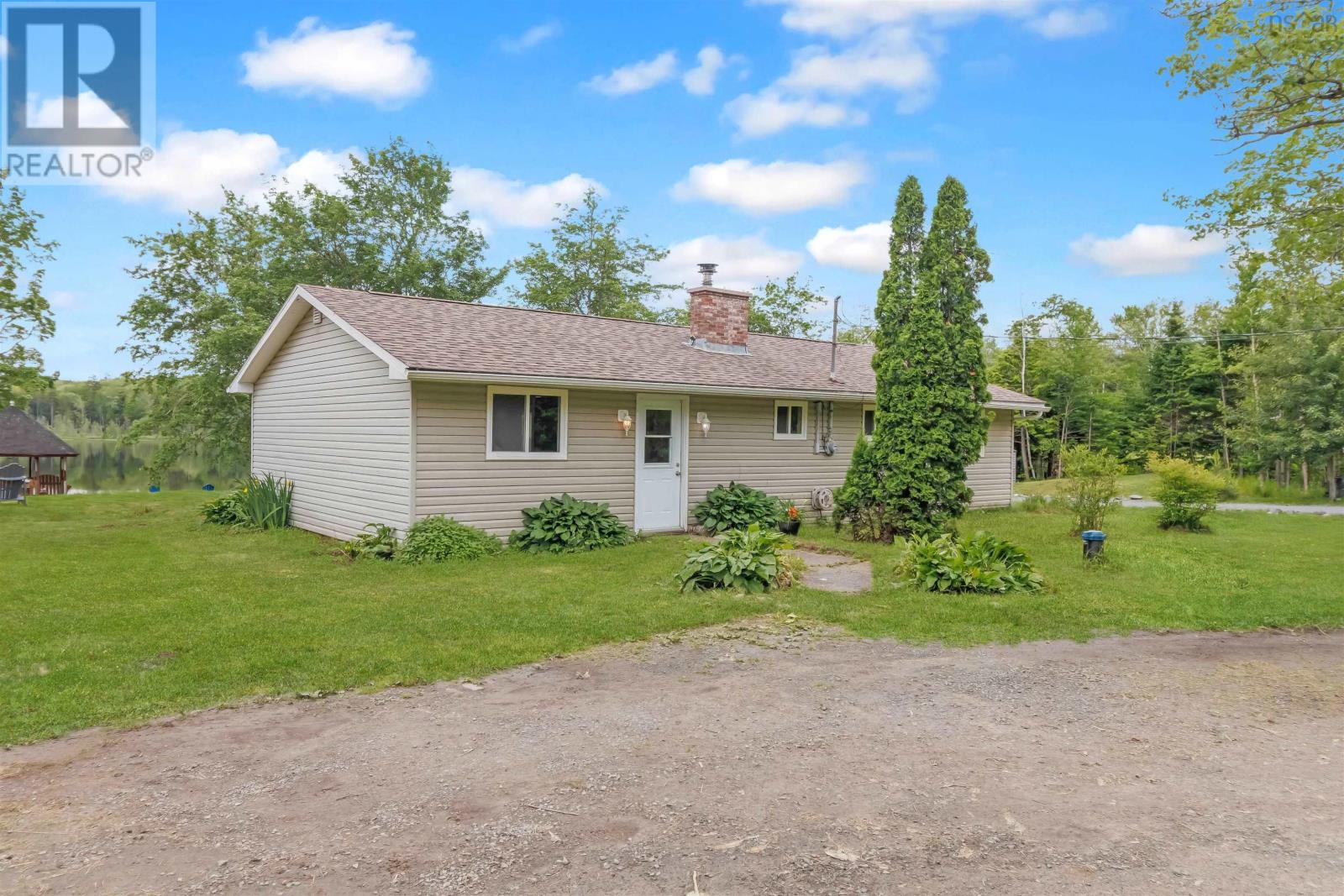 110 Long Lake Road - 8